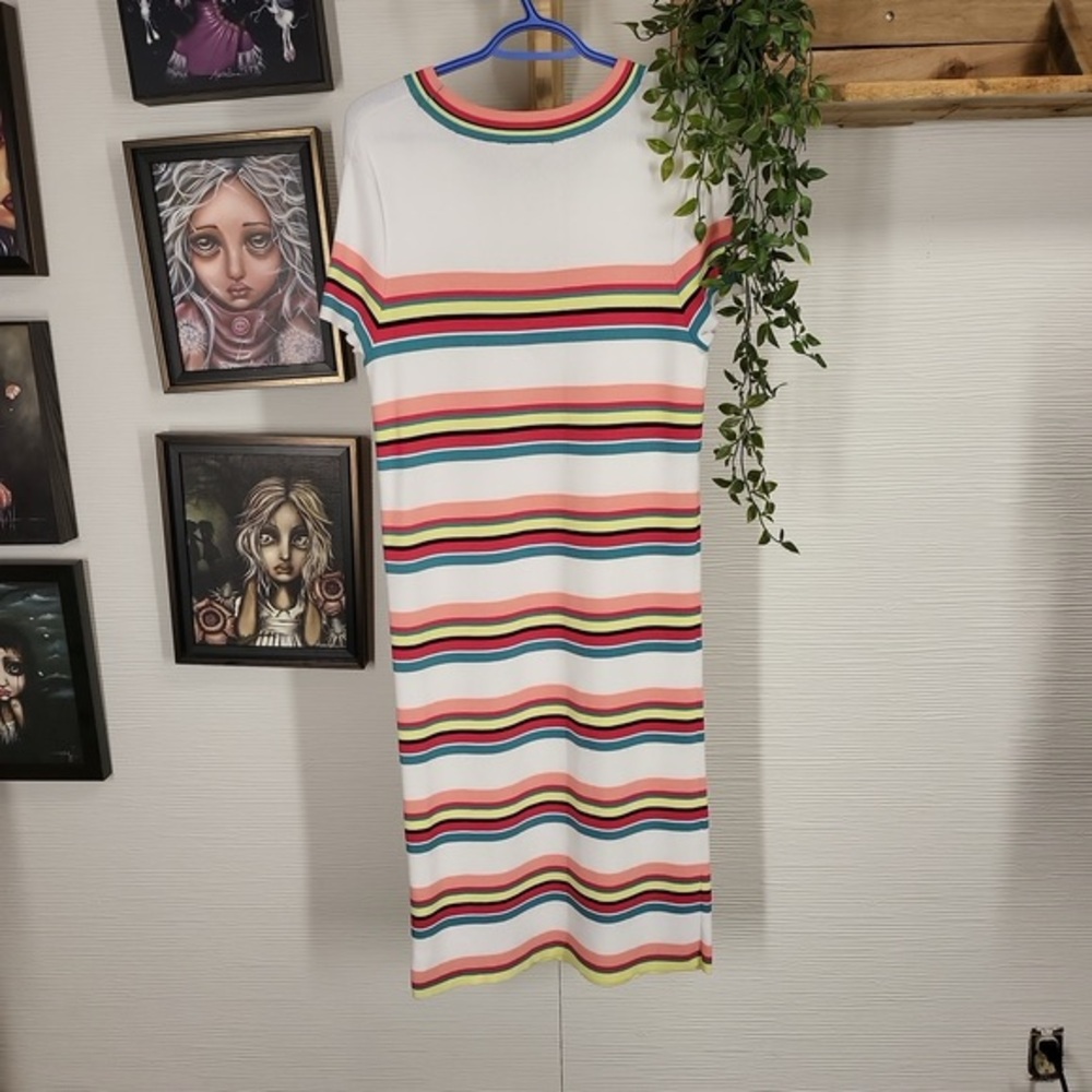 ICŌNE Dress - Picture 4 of 6
